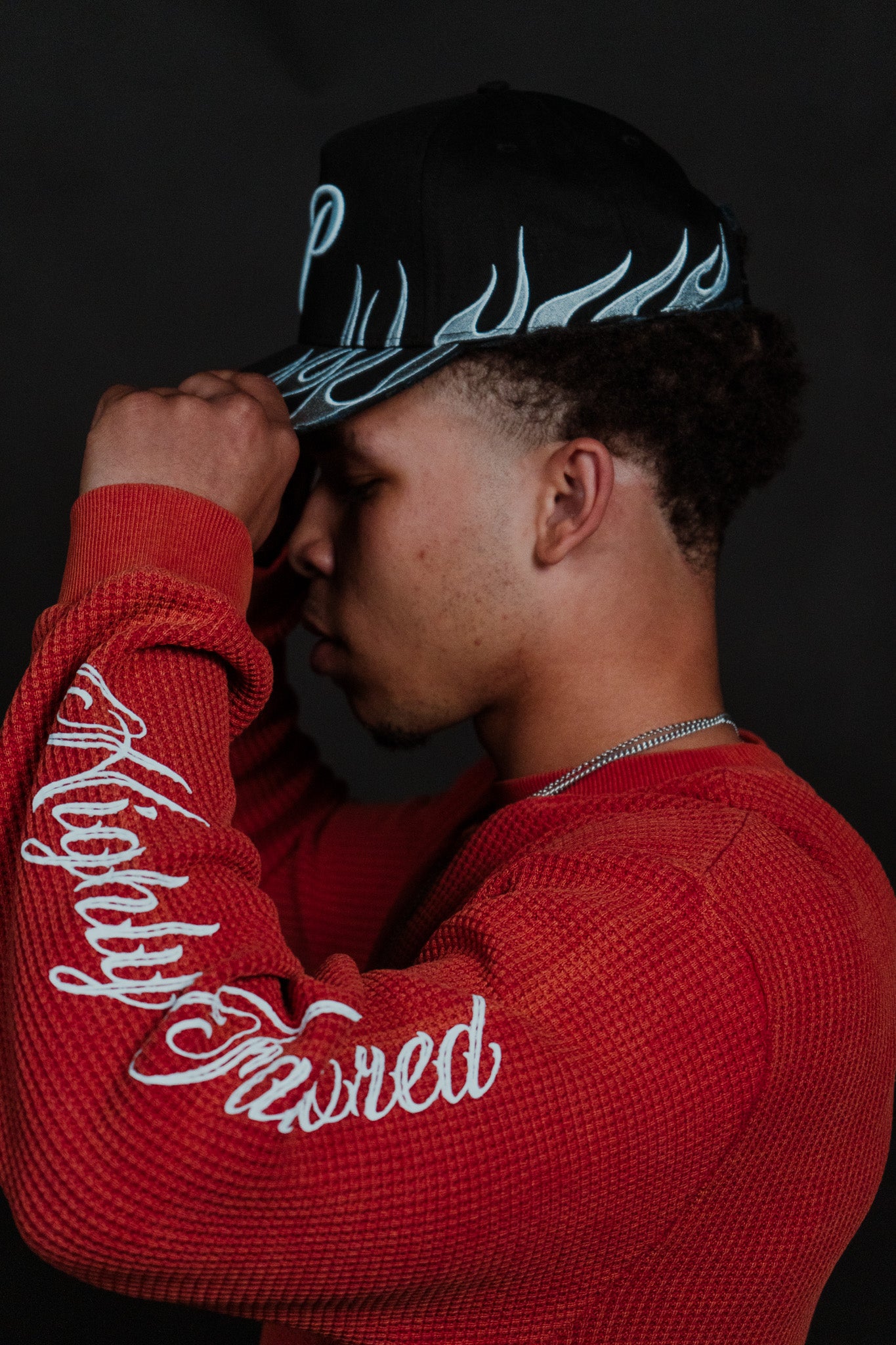 BLACK POPOUT FLAME HAT